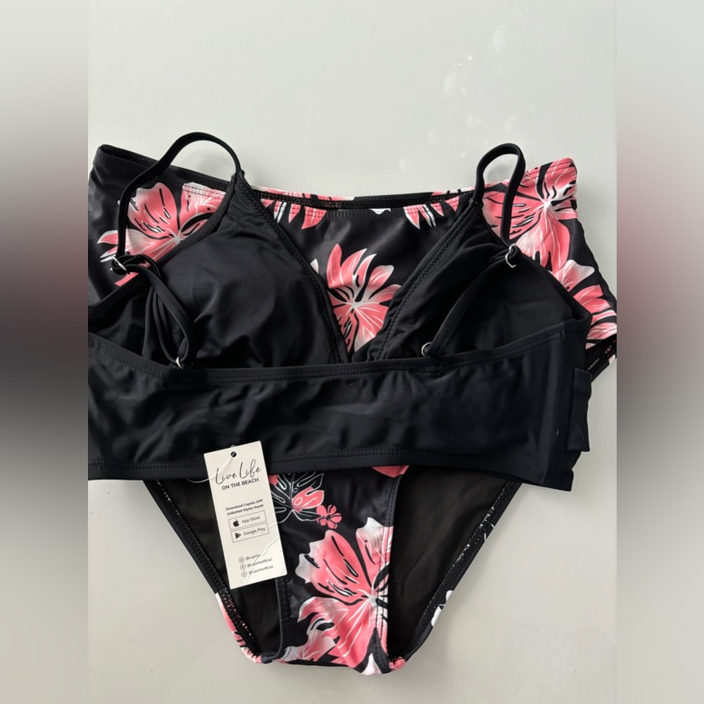 Cupshe Black Bikini Top with Pink Floral High-Waist Bottom - Picture 4 of 7